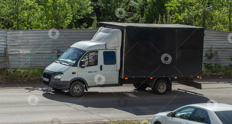 Скачать Россия,Сибирь 27 Мая 2025 год. Автомобиль   «Газель Фермер» ГАЗ 330232. фотосток Ozero