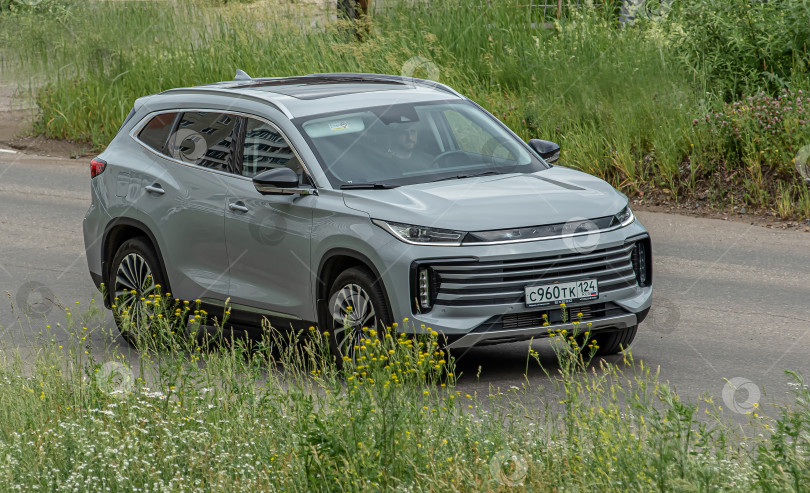 Скачать Россия,Сибирь 27 Мая 2025 год. Автомобиль в отличном состоянии TXL. фотосток Ozero