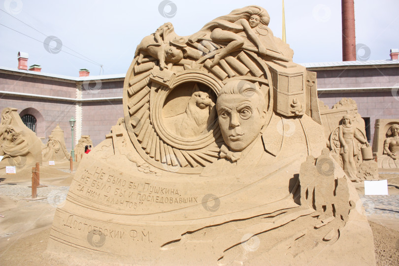 Скачать Достоевский из песка фотосток Ozero