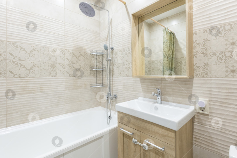 Скачать современная ванная комната с туалетом и стиральной машиной фотосток Ozero