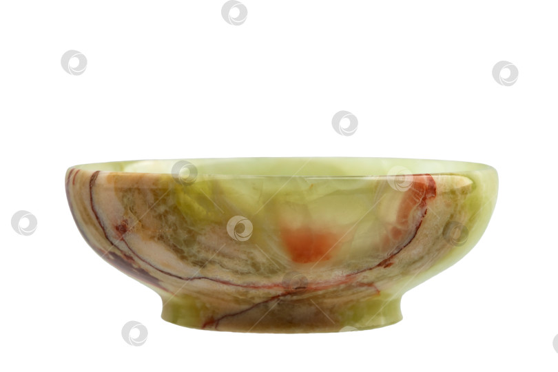 Скачать сувенирное изделие из полудрагоценного камня оникса, опала, яшмы, выделенное на белом фоне фотосток Ozero