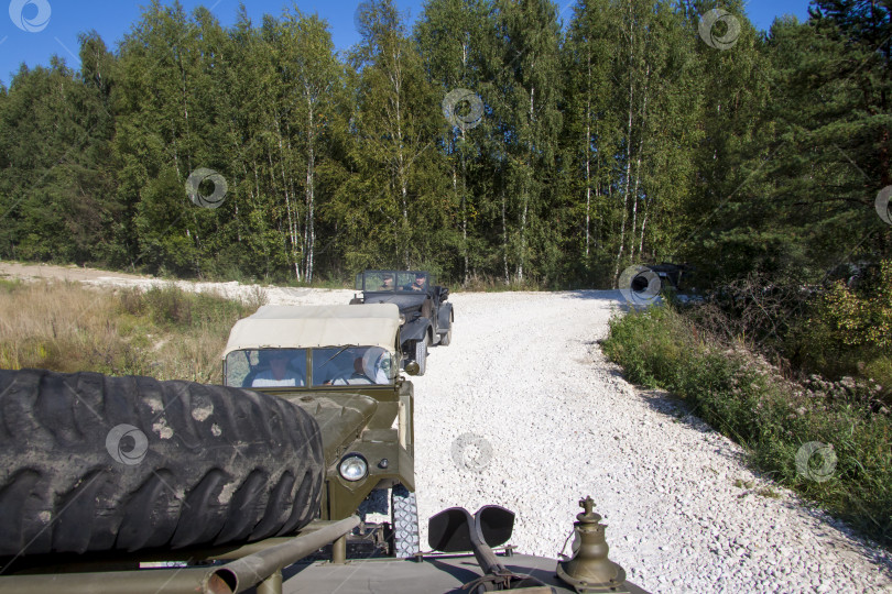 Скачать Москва, Россия, 2018-08-25, выставка военной техники, показ военной техники в действии. фотосток Ozero