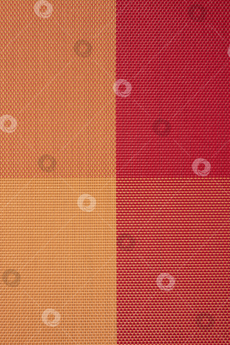 Скачать Текстура выполнена из соломы. Фон из соломенного переплетения.Текстура цветной плетеной соломы.Текстура плетеной соломы. фотосток Ozero