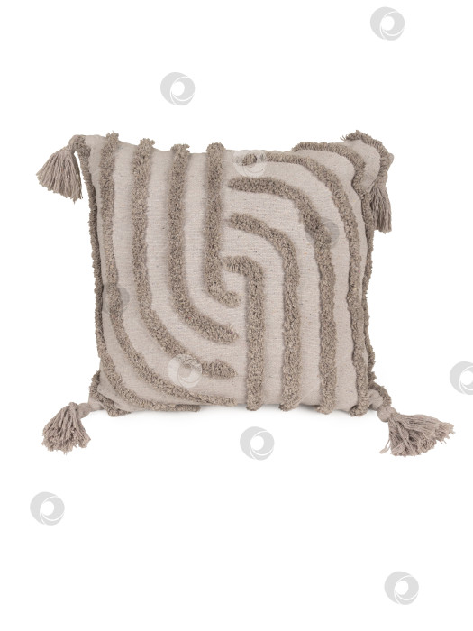Скачать Коричневая декоративная подушка на белом фоне фотосток Ozero