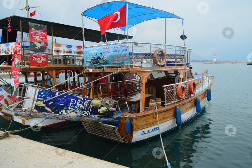 Скачать Турецкий морской порт в Аланье фотосток Ozero