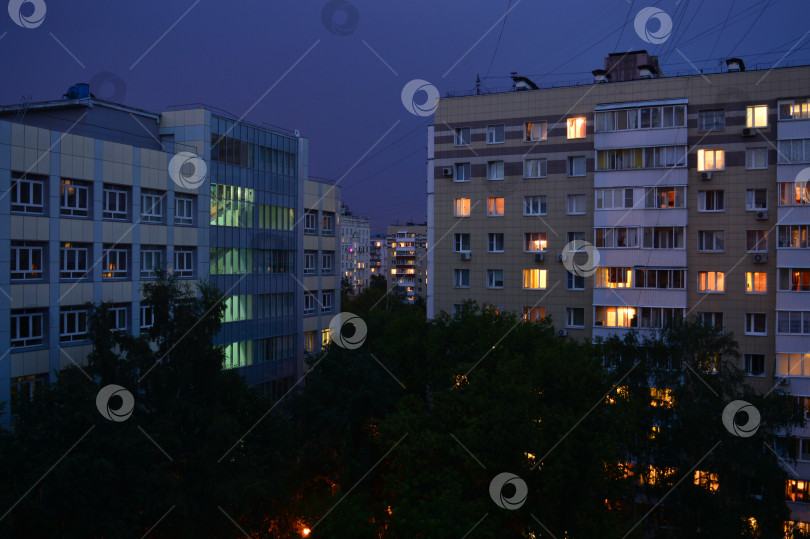 Скачать Окна города фотосток Ozero