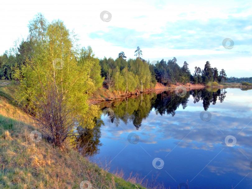 Скачать Вечер на реке Корожечна фотосток Ozero