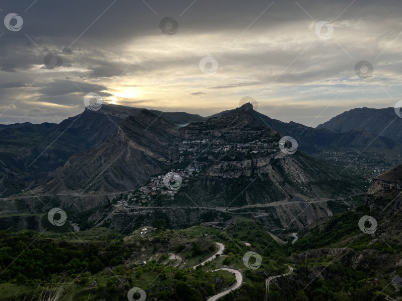 Скачать Плато Гуниб вечером фотосток Ozero