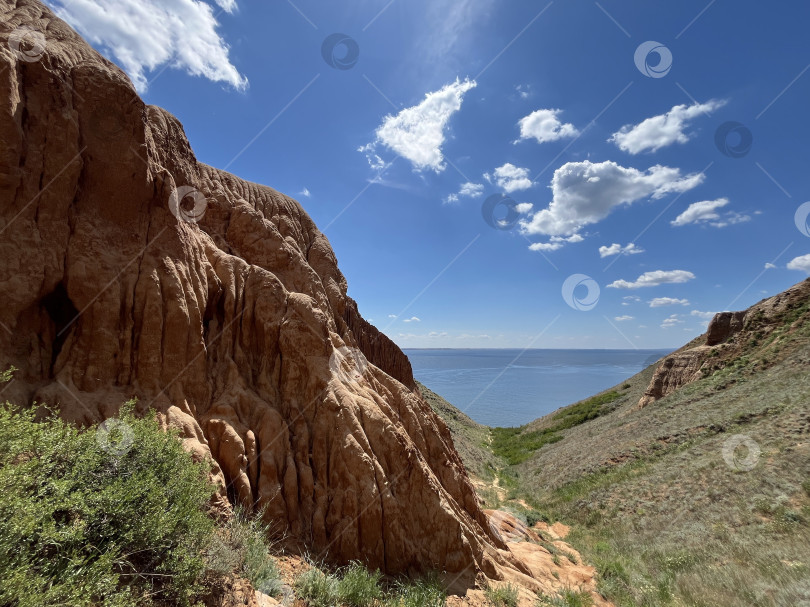 Скачать Красная гора и Волга фотосток Ozero