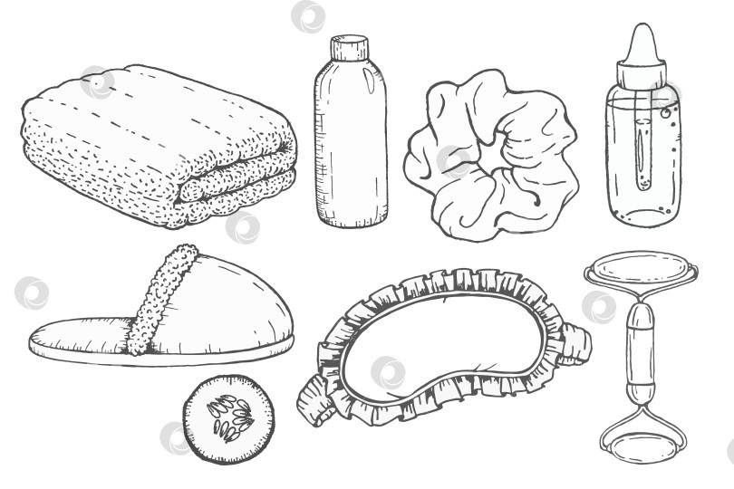 Скачать Иллюстрации тушью спа-процедур и средств по уходу за собой: полотенце, косметический флакон, скраб, мыло, массажный валик и маска для глаз, огурец, слиперы, графические линии для велнес-брендинга, косметическая упаковка, средства по уходу за кожей. фотосток Ozero