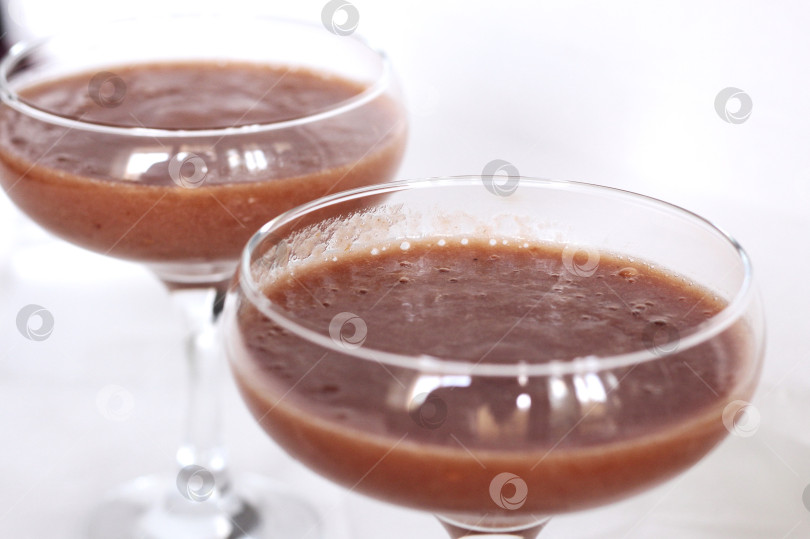 Скачать Бокалы ягодного смузи фотосток Ozero