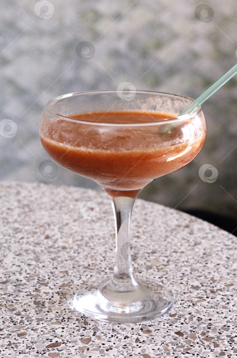 Скачать Бокал ягодного смузи фотосток Ozero