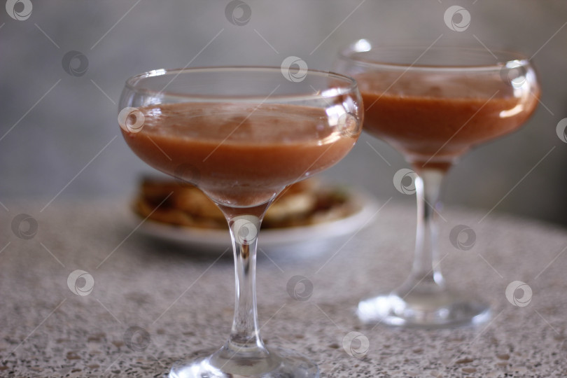 Скачать Бокалы ягодного смузи фотосток Ozero