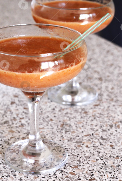 Скачать Бокалы ягодного смузи фотосток Ozero