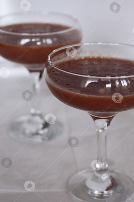 Скачать Бокалы ягодного смузи фотосток Ozero