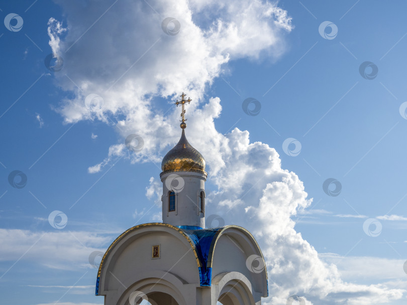 Скачать Кафедральный собор Рождества Христова.  г. Южно-Сахалинск. Сахалин. Россия. 2025.10.  Кафедральный собор Рождества Христова. Южно-Сахалинск. (марка) фотосток Ozero