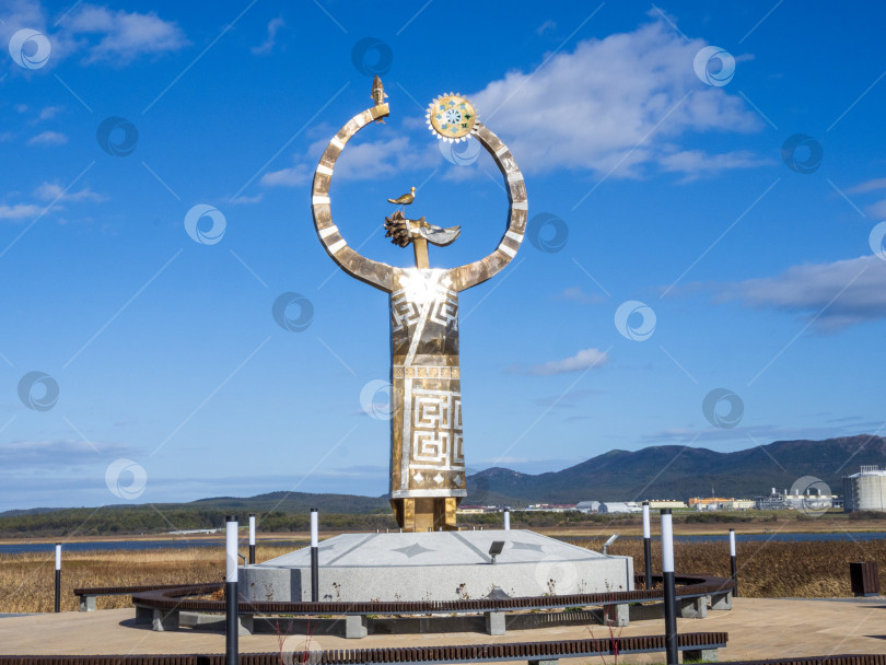 Скачать Арт-пространство «Мелодия любви, истории, традиций» Пригородное. Сахалин. Россия. 2025. 08. Арт-пространство "Мелодия любви, истории, традиций" Пригородное. Сахалин. (марка) фотосток Ozero