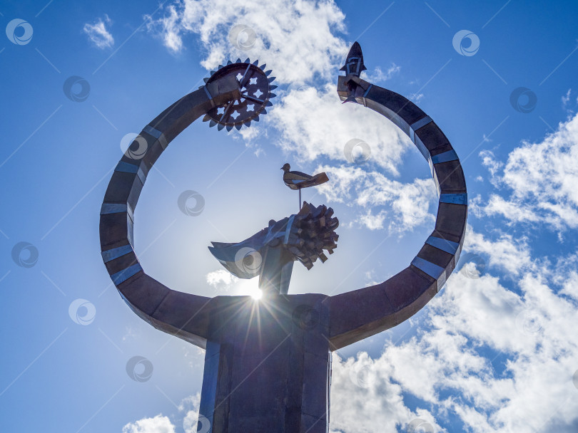 Скачать Арт-пространство «Мелодия любви, истории, традиций» Пригородное. Сахалин. Россия. 2025. 08. Арт-пространство "Мелодия любви, истории, традиций" Пригородное. Сахалин. (марка) фотосток Ozero