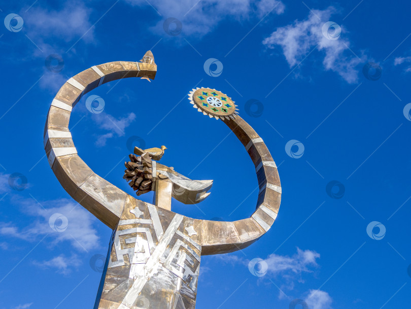 Скачать Арт-пространство «Мелодия любви, истории, традиций» Пригородное. Сахалин. Россия. 2025. 08. Арт-пространство "Мелодия любви, истории, традиций" Пригородное. Сахалин. (марка) фотосток Ozero