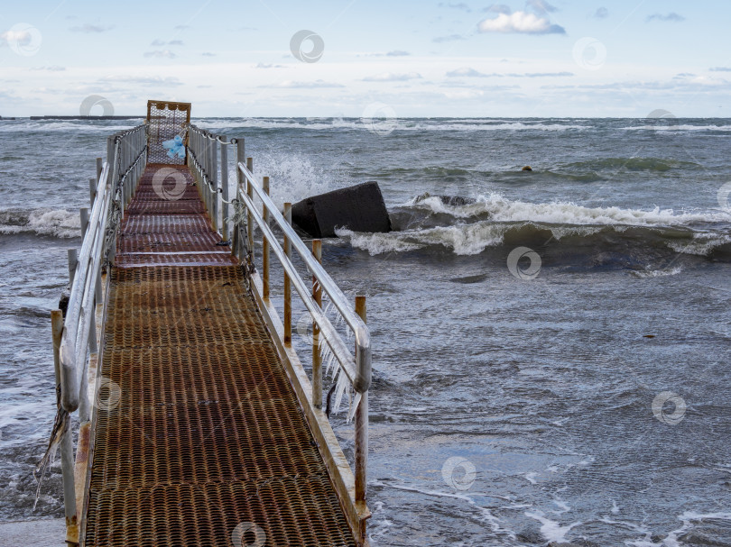 Скачать Пристань для лодок. Пристань для яхт. (марка) фотосток Ozero