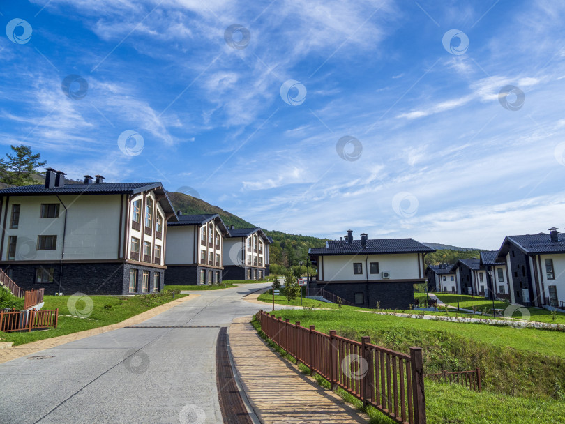 Скачать Отель "Санрайз Хилл". "Горный воздух". г. Южно-Сахалинск, Россия. 2025. 08. Отель Sunrise Hill. Южно-Сахалинск. Сахалин (марка) фотосток Ozero