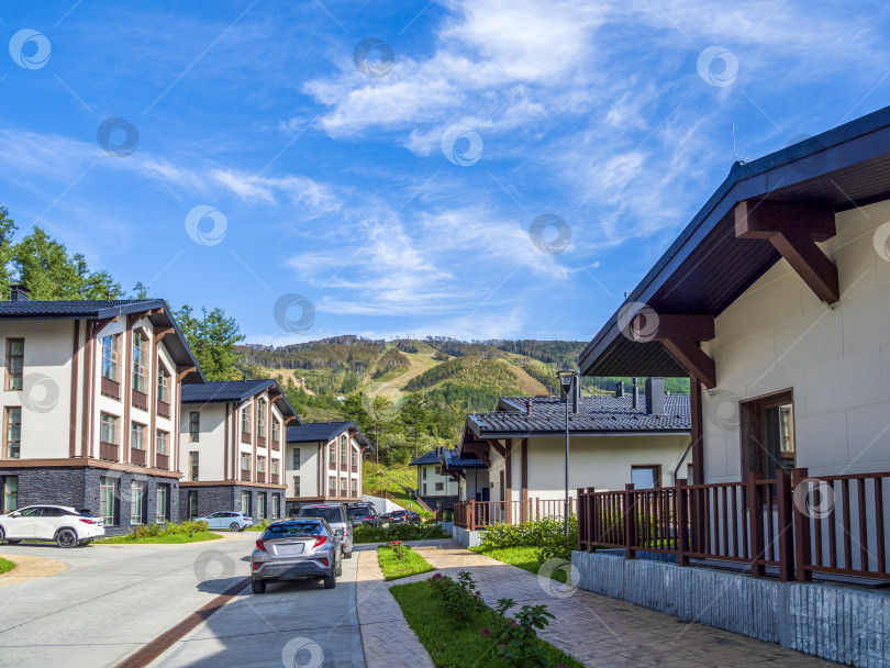 Скачать Отель "Санрайз Хилл". "Горный воздух". г. Южно-Сахалинск, Россия. 2025. 08. Отель Sunrise Hill. Южно-Сахалинск. Сахалин (марка) фотосток Ozero