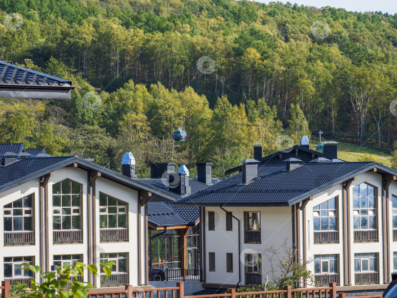 Скачать Отель "Санрайз Хилл". "Горный воздух". г. Южно-Сахалинск, Россия. 2025. 08. Отель Sunrise Hill. Южно-Сахалинск. Сахалин (марка) фотосток Ozero