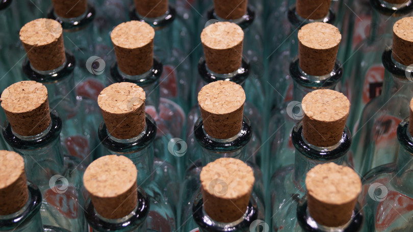 Скачать натуральные пробки в стеклянных бутылках фотосток Ozero