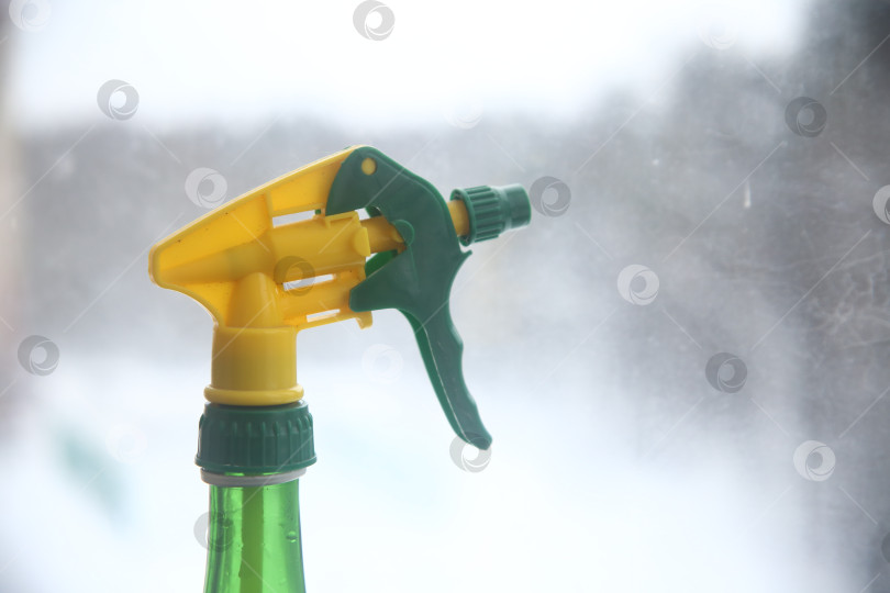 Скачать Пульверизатор распылитель фотосток Ozero