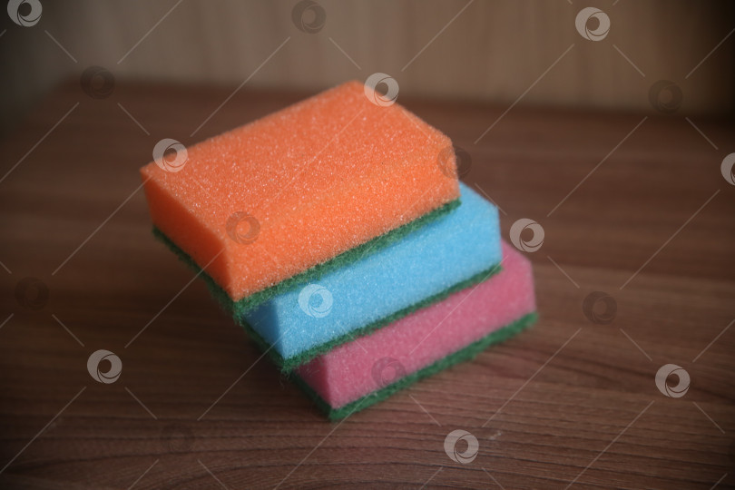 Скачать Три поролоновые губки для уборки фотосток Ozero