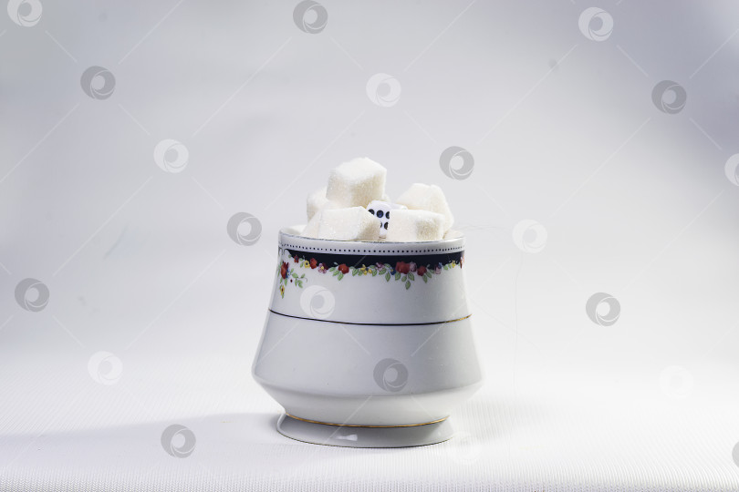 Скачать сахарница с сахаром фотосток Ozero