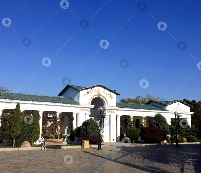 Скачать Ресторан "Золотой пляж" в Анапе. фотосток Ozero