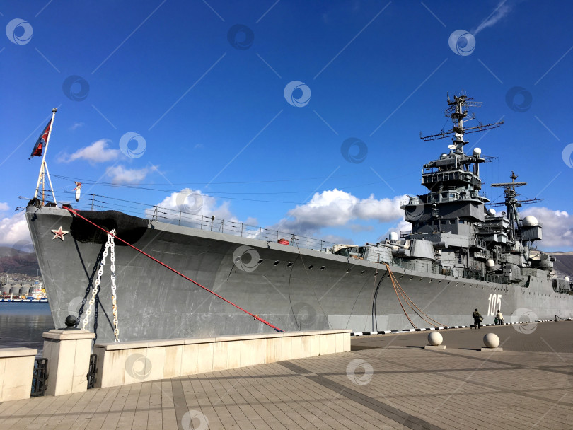 Скачать Крейсер "Михаил Кутузов" в Новороссийске. фотосток Ozero