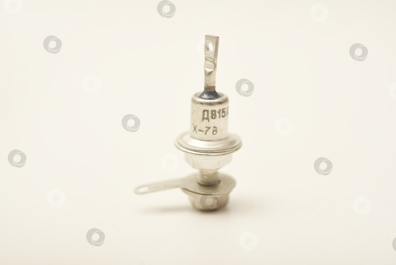 Скачать Стабилитрон. Полупроводниковые приборы. Металлический диод. фотосток Ozero