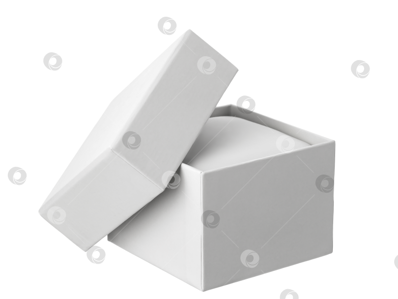 Скачать изолированная подарочная коробка из белого картона и футляр для ювелирных изделий фотосток Ozero