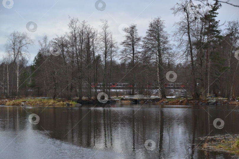 Скачать Загородная электричка фотосток Ozero