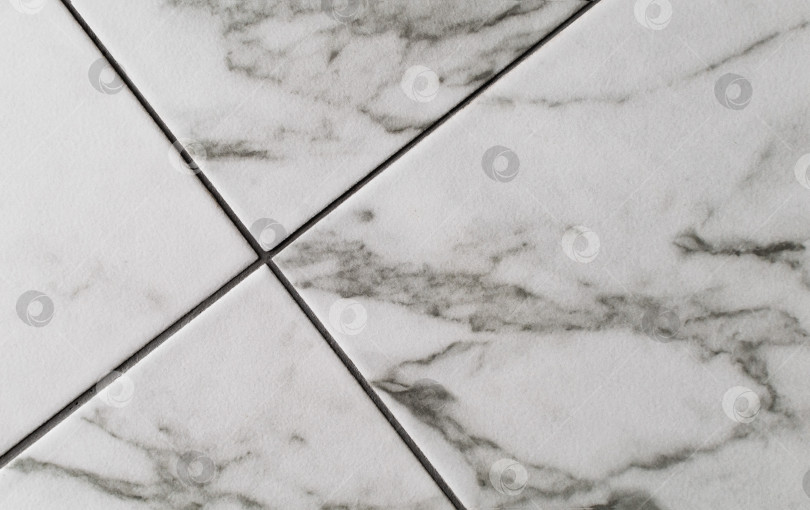 Скачать Вид свежеуложенной керамической плитки фотосток Ozero