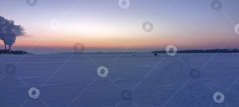 Скачать Вечерняя Волга зимой фотосток Ozero