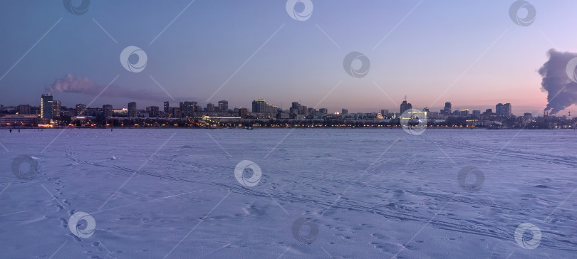 Скачать Вечерняя зимняя Самара фотосток Ozero