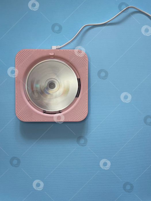 Скачать Проигрыватель компакт-дисков фотосток Ozero