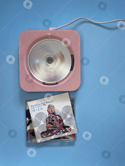 Скачать CD проигрыватель и сидибокс фотосток Ozero