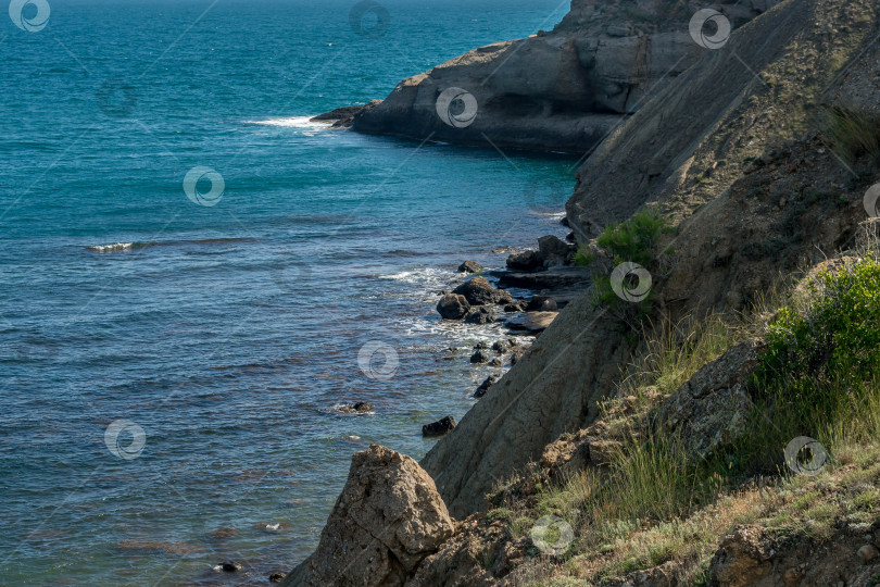 Скачать Живописный морской берег фотосток Ozero