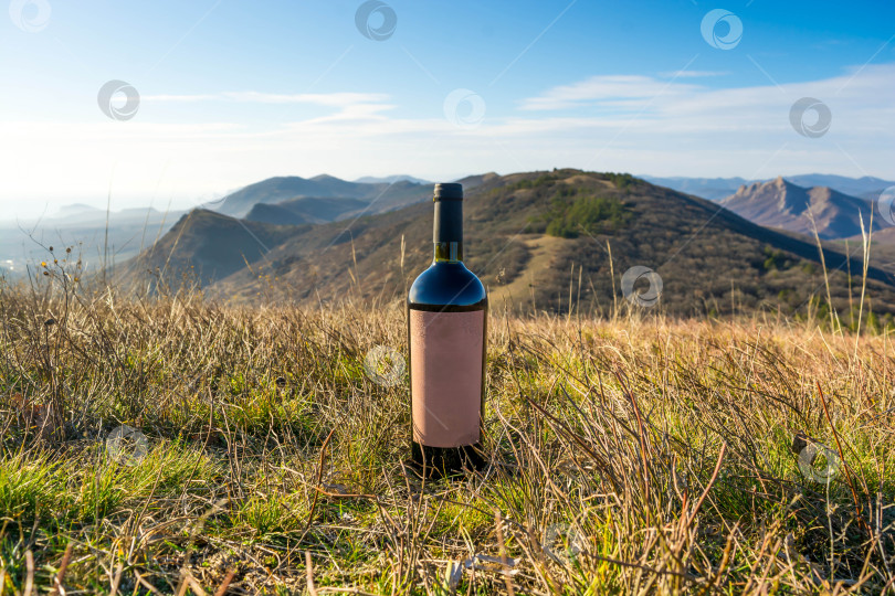 Скачать Вино в горах фотосток Ozero