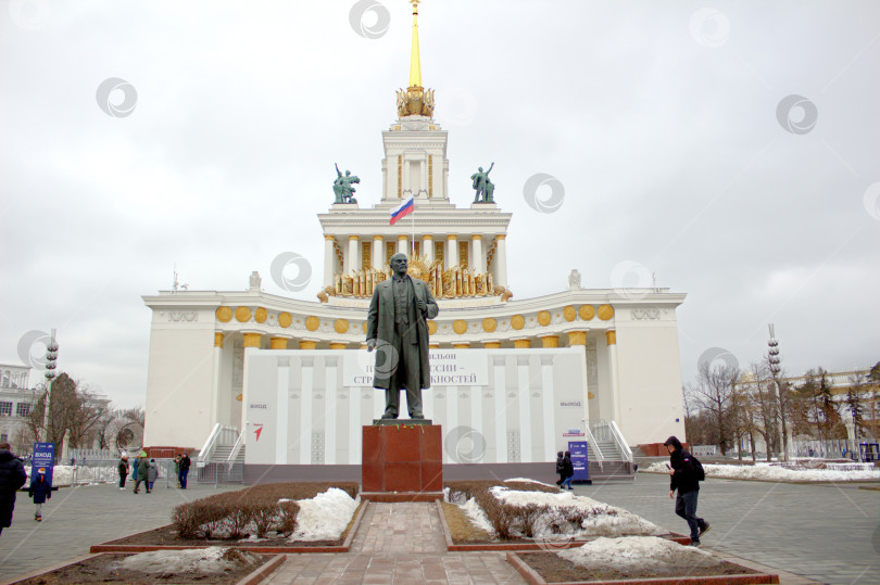 Скачать Памятник Ленину на ВДНХ фотосток Ozero