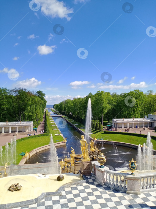 Скачать Золотые скульптуры Петергофа фотосток Ozero