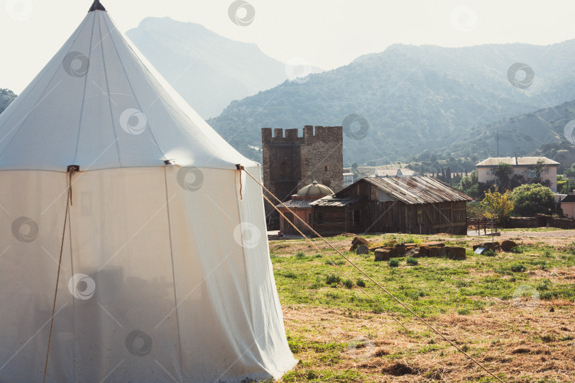 Скачать Белая палатка фотосток Ozero
