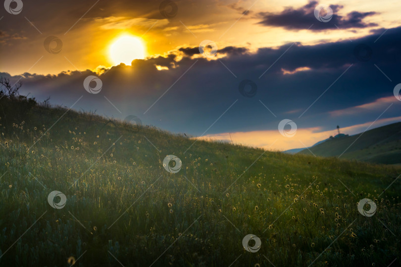 Скачать Живописный закат фотосток Ozero