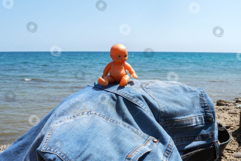 Скачать Игрушка на пляже фотосток Ozero