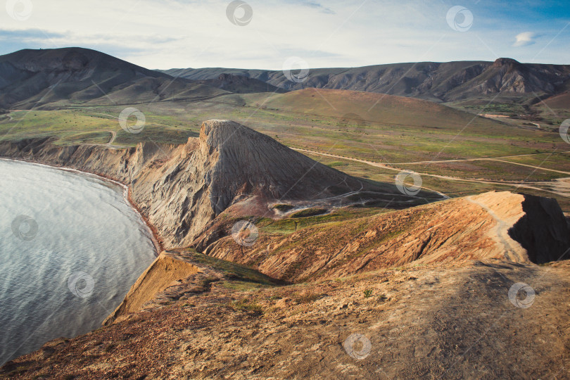 Скачать Горное побережье фотосток Ozero