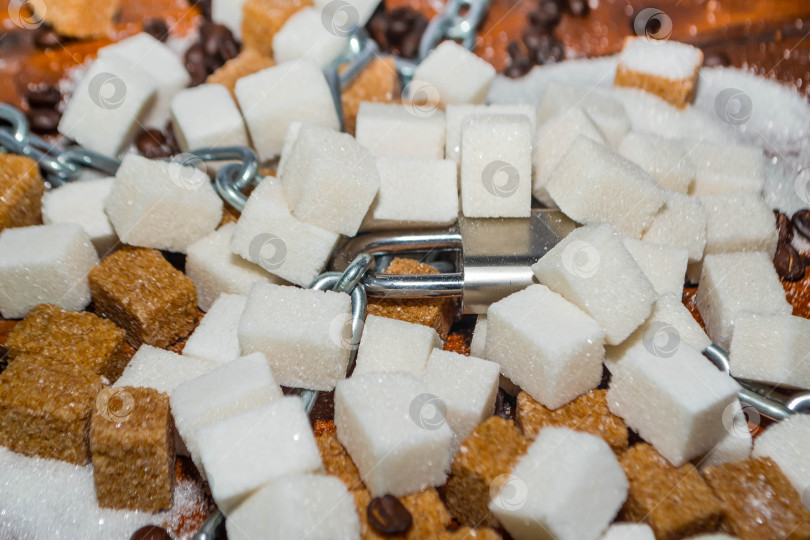 Скачать Сахар и цепочка с замочком фотосток Ozero